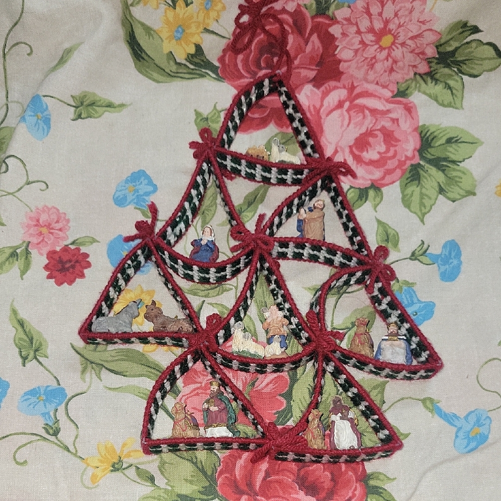 Vintage Red and Black Crochet Christmas Tree Ornament Decor Nativity Scene